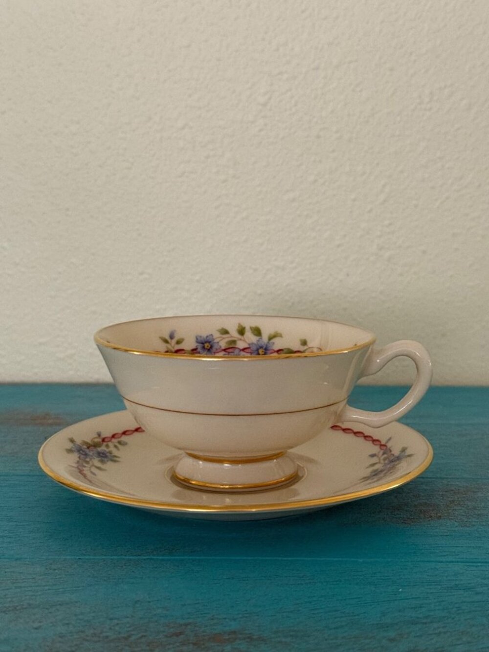 VTG Lenox Belvidere Bone China Teacup & Saucer Set With Floral & Gold Accents